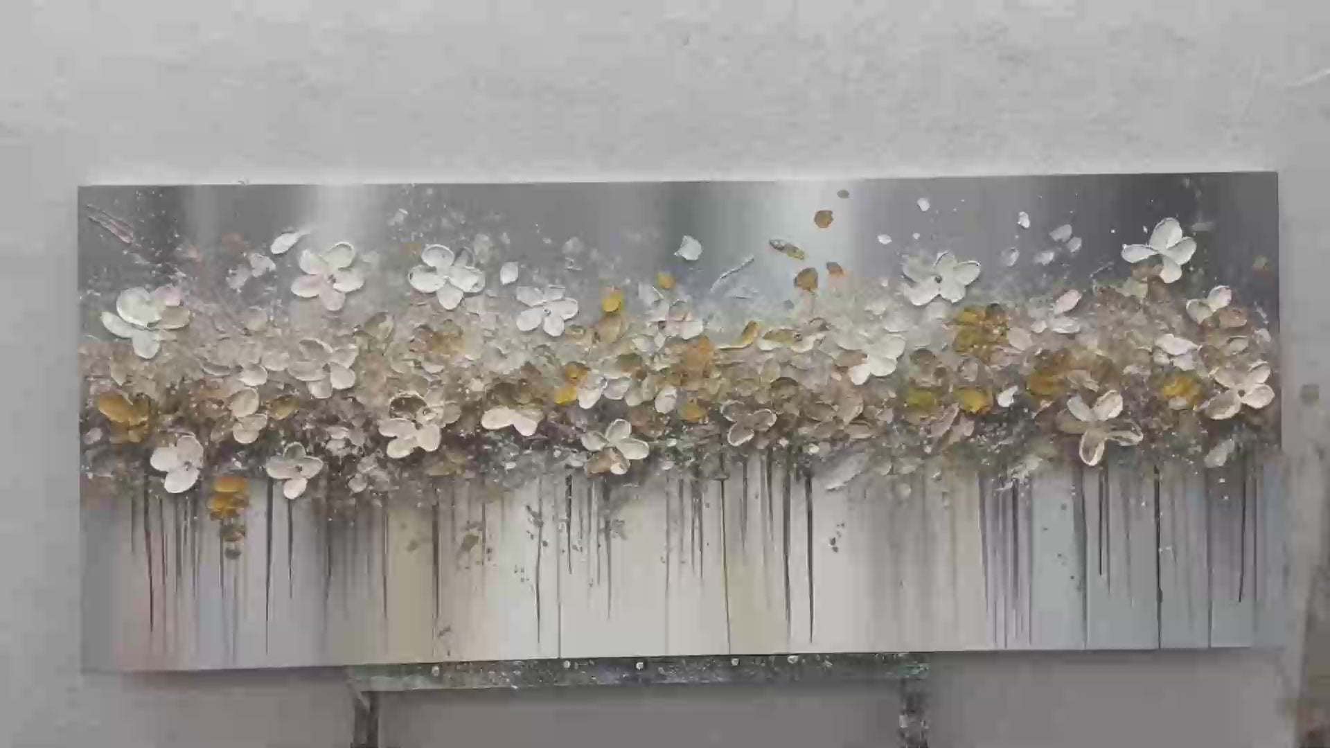 GOLDEN DRIFT: White and Gold Floral Abstract Painting for Living Room